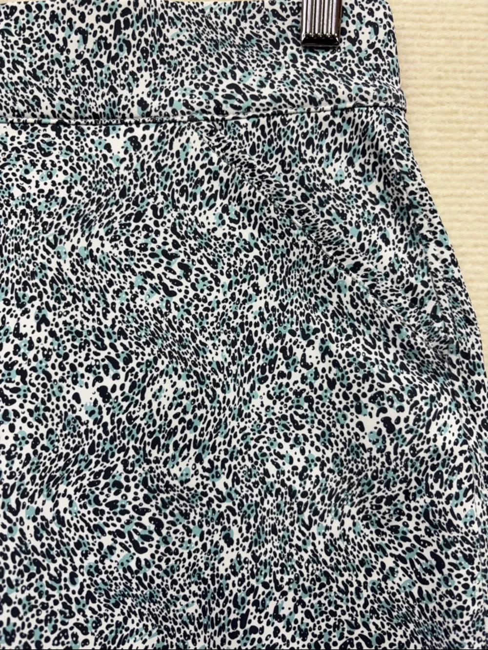 Peter MILLAR | Speckle Mini Skort teal black & White small 18”